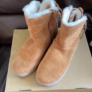 Koolaburra by UGG Chestnut boots Side zippered Sz 11m